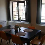 Appartement Courcelles アパート *