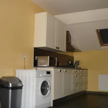 Appartement Courcelles 아파트