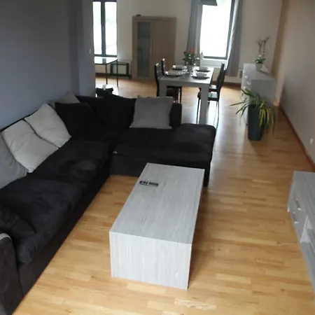 Appartement Courcelles 아파트 Courcelles