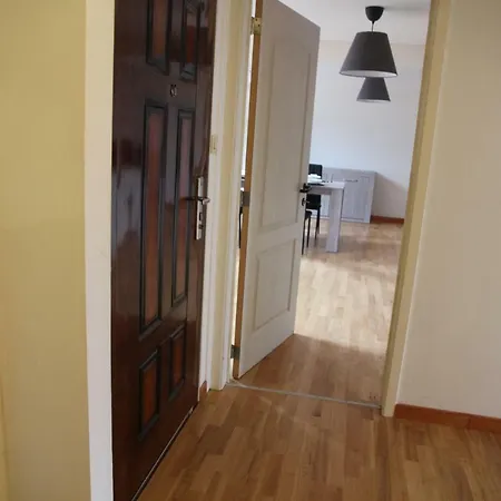 Appartement Courcelles Apartmán *